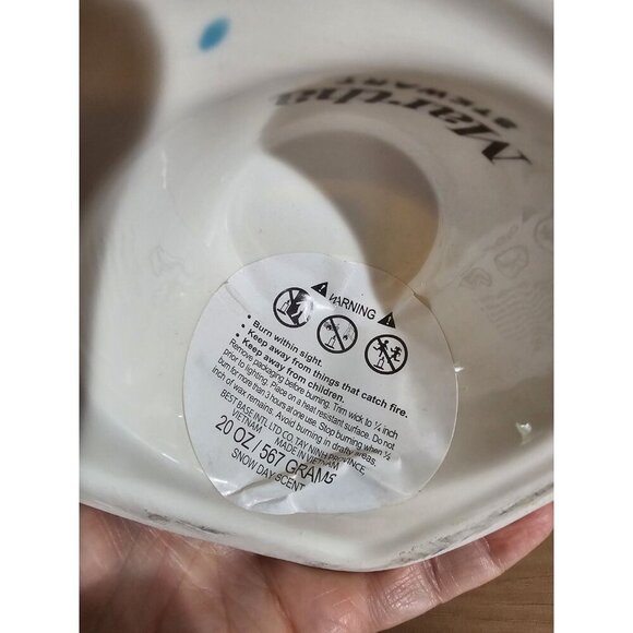 New Martha Stewart Gnome Snow Day Snowboarding 2 Wick Candle Jar Winter - Picture 2 of 12